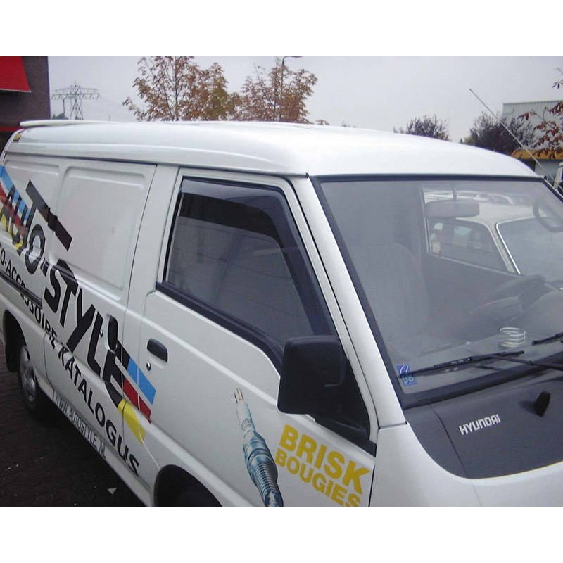 Déflecteurs latéraux sur mesure pour Hyundai H1 5 portes 2006-2007