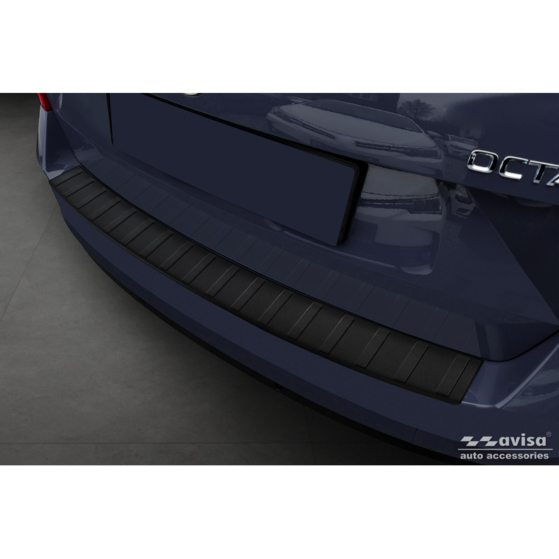 Protection de seuil arrière inox noir mat sur mesure pour Skoda Octavia III Combi (5E5) Facelift 2017-2020 'Ribs'