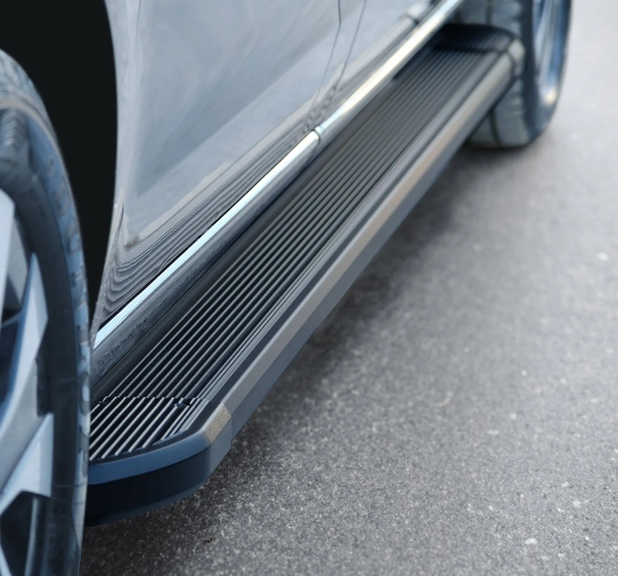 Treeplanken voor Ford Connect L1 14-24 aluminium zwart