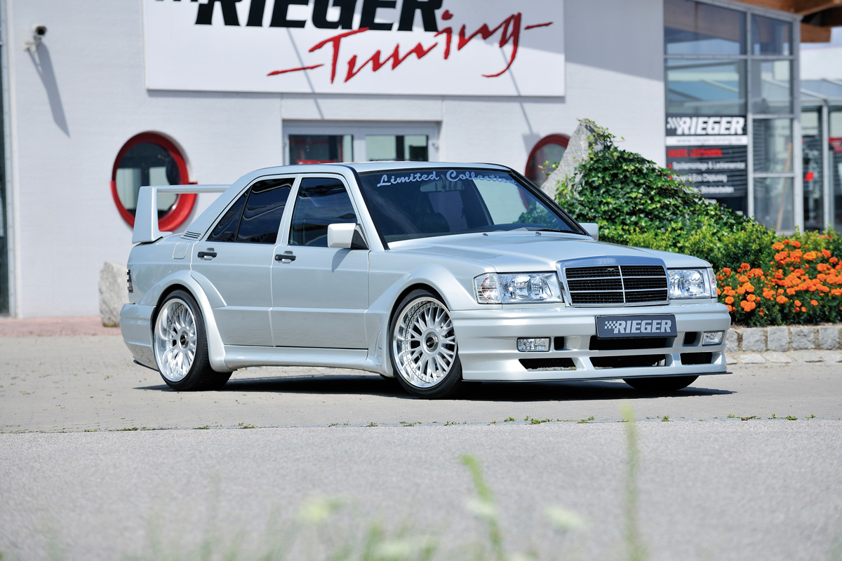 Deuropzet breedbouw ll Mercedes W201 Rieger (Polyester)