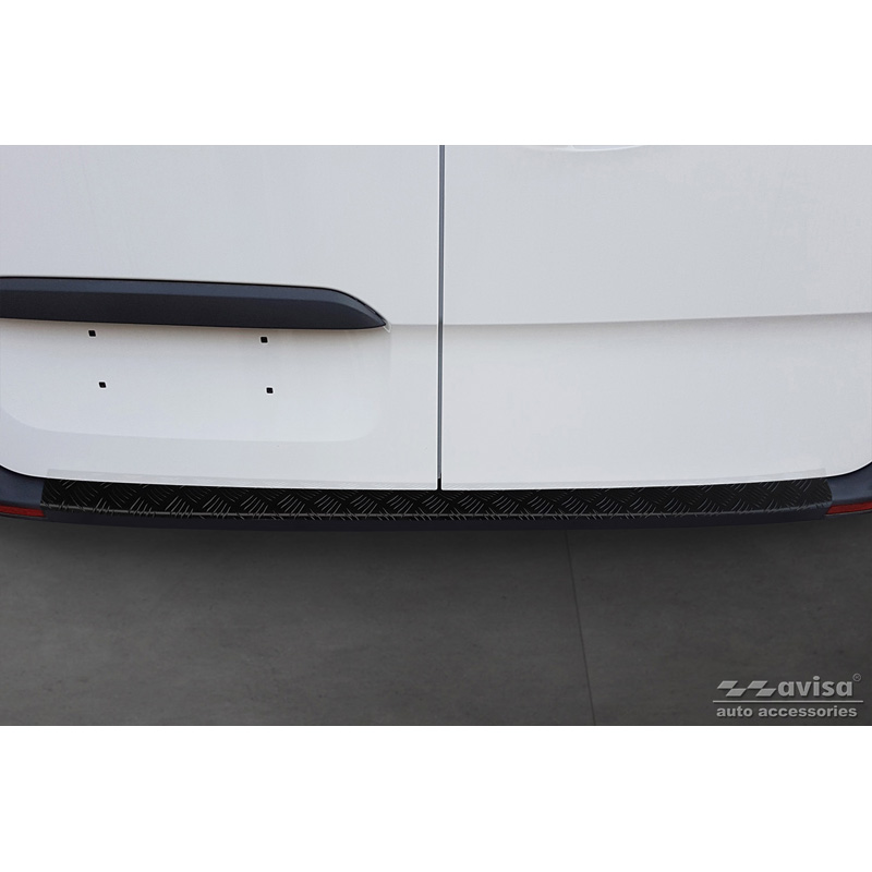 Protection de seuil arrière en aluminium noir mat sur mesure pour Mercedes Sprinter III 2018- 'Riffled plate'