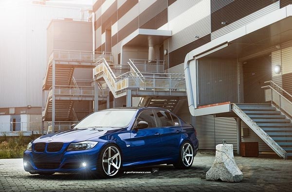 Z-Performance Six Hyper Silver 9x18 5x120 ET38 Velgen