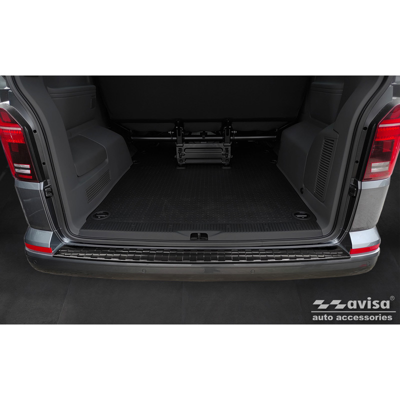 Protection de seuil arrière inox noir sur mesure pour Volkswagen Caravelle T6 2015- & FL 2019- (hayon arrière) 'Ribs'