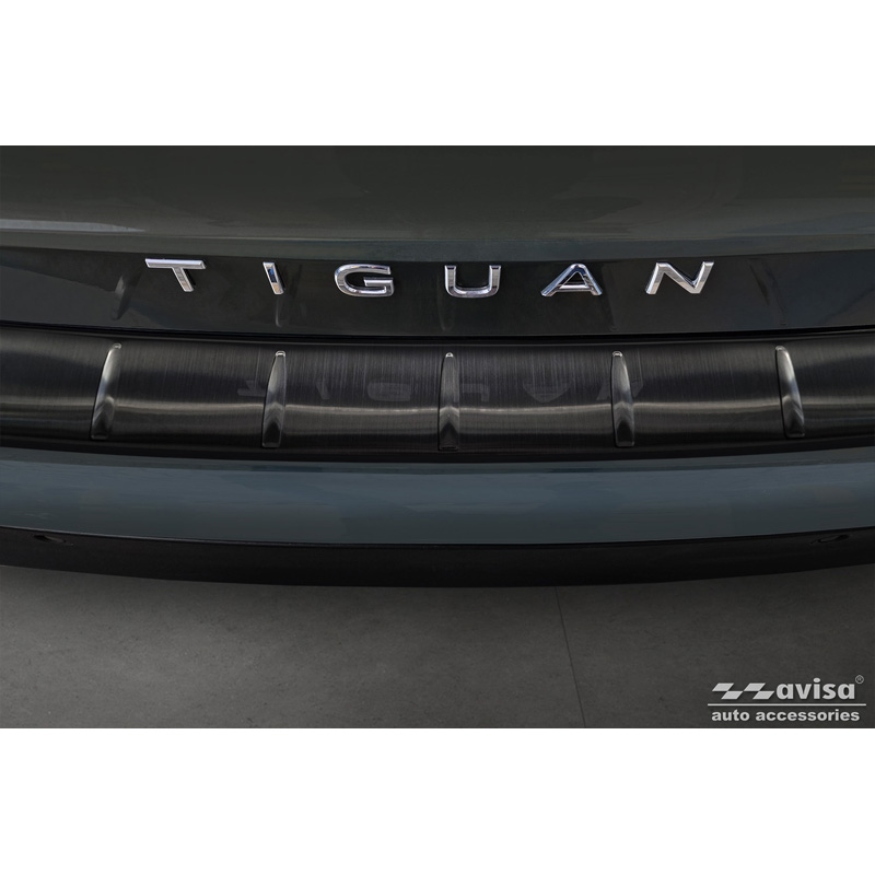 Protection de seuil arrière inox noir sur mesure pour Volkswagen Tiguan (CT1) 2024- 'Ribs'