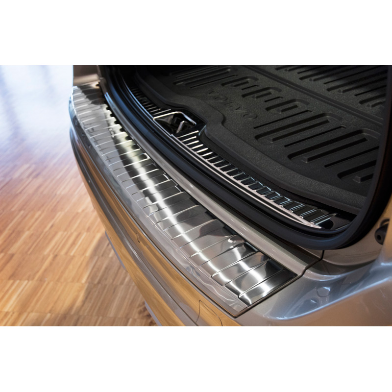 Protection de seuil arrière inox sur mesure pour Volvo XC60 2013-2016 'Ribs'
