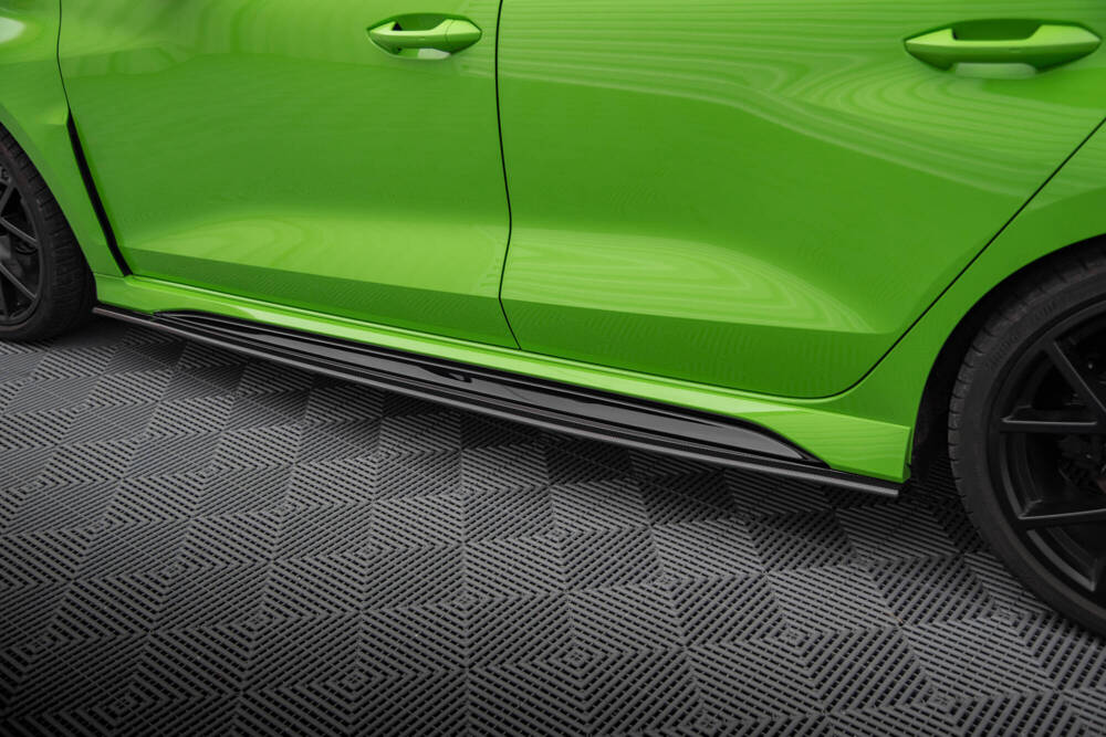 Zijskirts Audi RS3 8Y Limousine Maxton Carbon