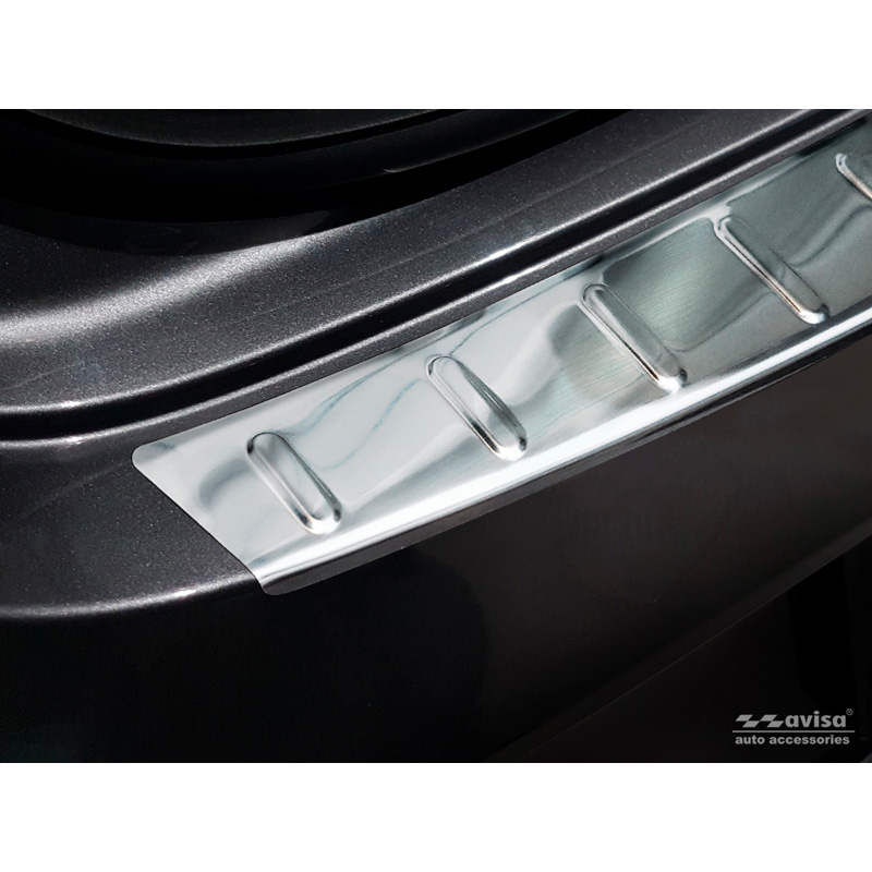 Protection de seuil arrière inox sur mesure pour Mercedes CLA II (X118) Shooting Brake 2019- 'Ribs'