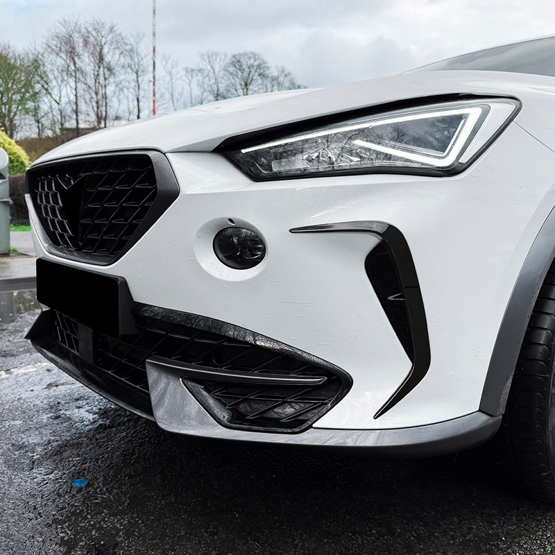 Prises d'air du pare-chocs avant sur mesure pour Cupra Formentor 2020-2024 (ABS Noir Luisant)