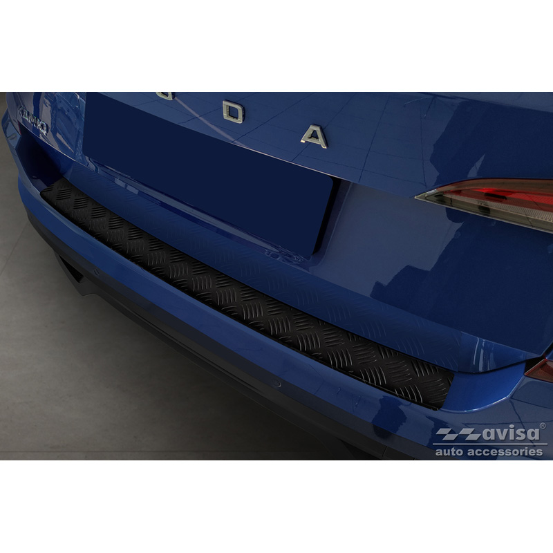 Protection de seuil arrière en aluminium noir mat sur mesure pour Skoda Kamiq 2019- 'Riffled Plate'