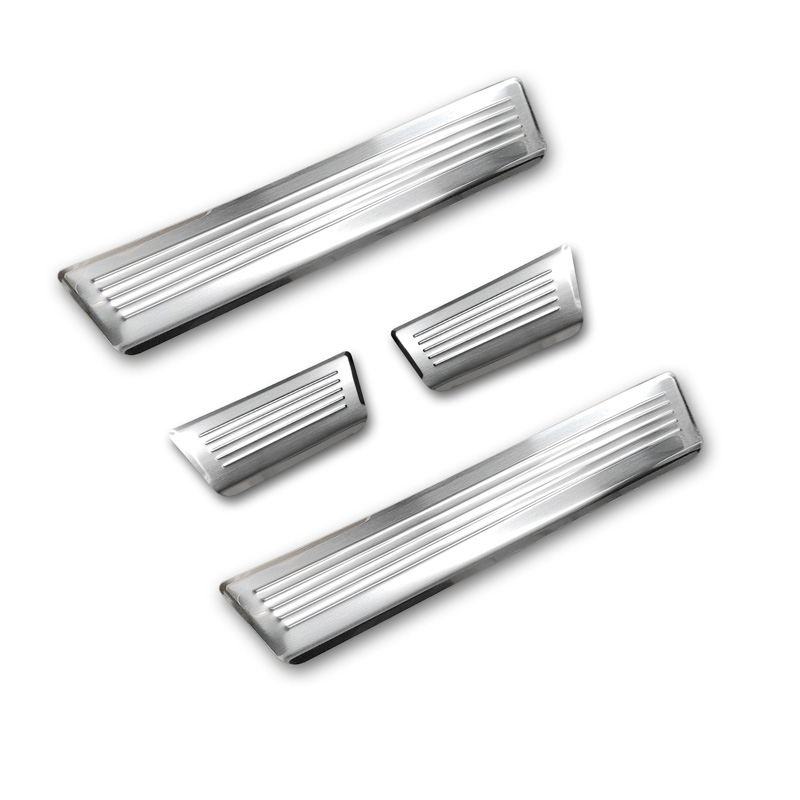 Seuils de portes inox sur mesure pour Renault Captur II 2020- 'Lines' - 4-pièces