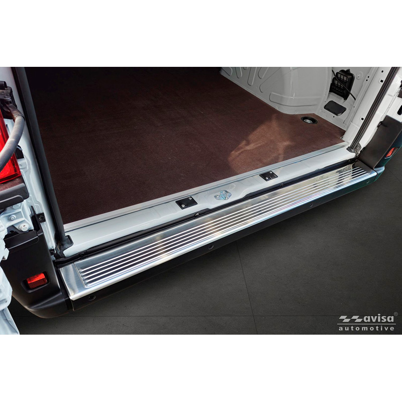 Avisa Protection de seuil arrière sur mesure pour Fiat Ducato III Facelift 2023- / Opel Movano III Facelift 2023- / Toyota Proace Max 2024- 'Ribs' (2 parties)