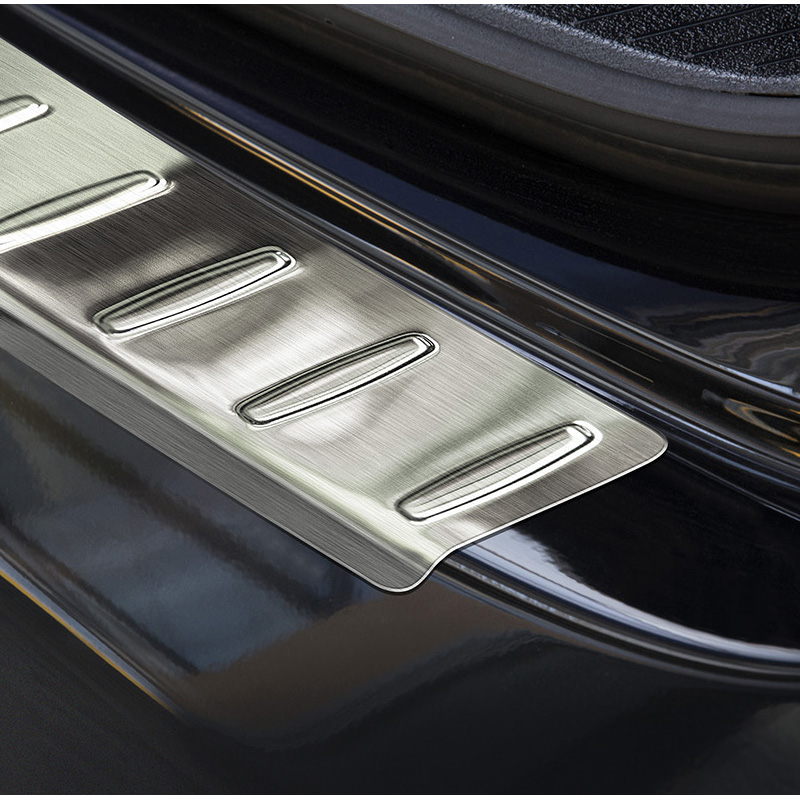 Protection de seuil arrière inox sur mesure pour Mercedes Classe-E W212 Sedan 2013-2016 'Ribs'