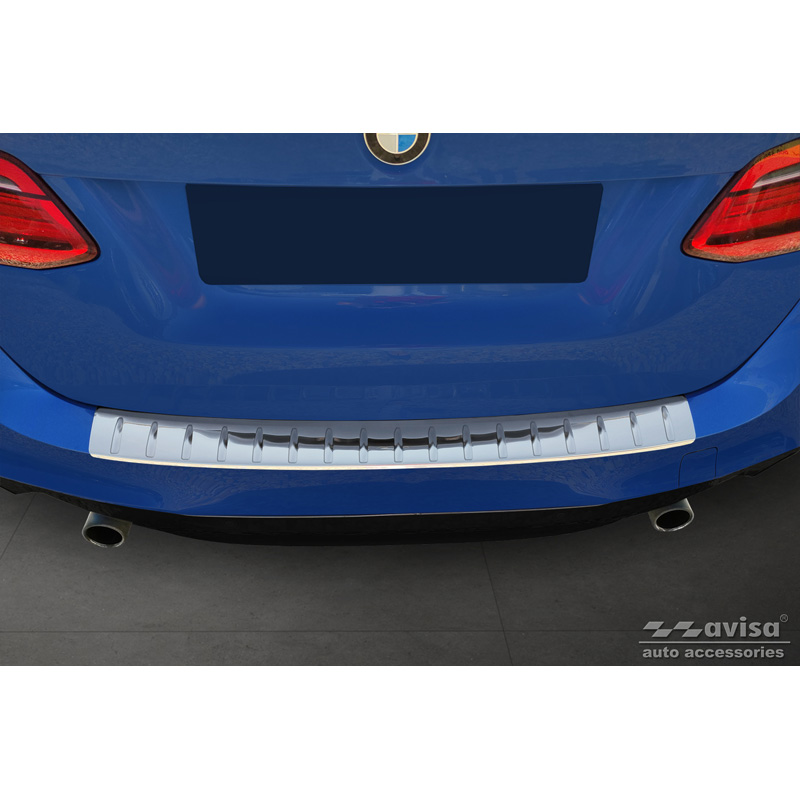 Protection de seuil arrière inox sur mesure pour BMW 2 Active Tourer F45 2013-2021 avec Pacquet-M 'Ribs'
