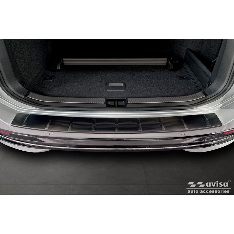 Protection de seuil arrière inox noir sur mesure pour Volkswagen Passat Variant (CJ5) 2023- 'Ribs'