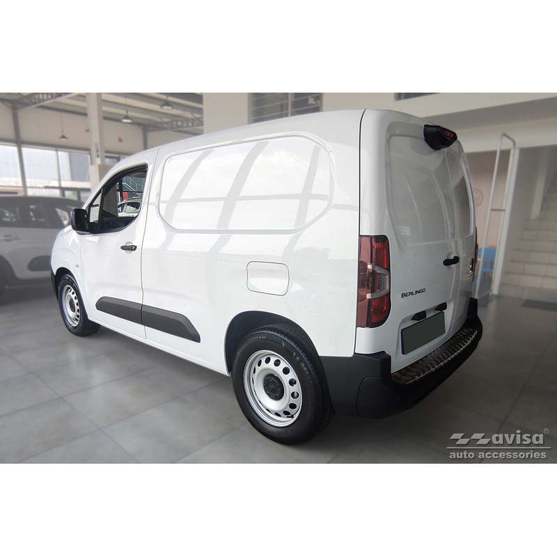 Protection de seuil arrière en aluminium noir mat sur mesure pour Citroën Berlingo (Multispace) & Peugeot Partner 2008-2015 & 2015-2018 & 2018- & Peugeot Rifter 2018- & Opel Combo E 2018- & Toyota Proace City/Verso 2019- & Fiat Doblo 2022- 'Riffled Pla