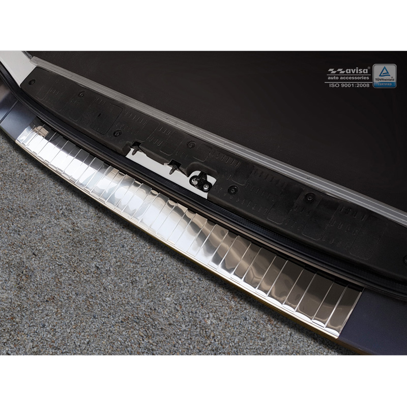 Protection de seuil arrière inox Chrome sur mesure pour Volkswagen Crafter & MAN TGE 2017- 'Ribs'