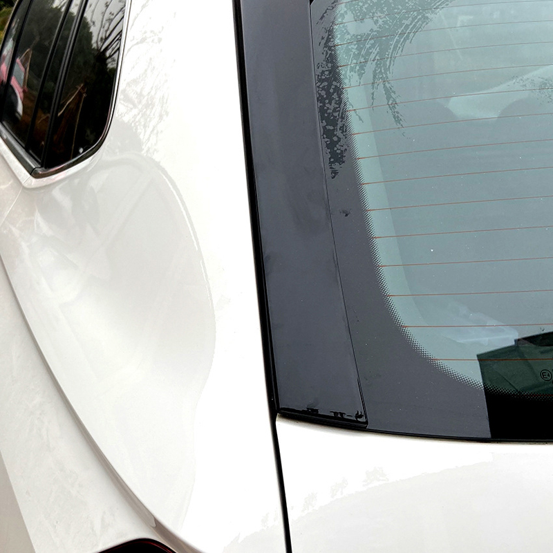 Jeu de déflecteurs d'air lunette arrière sur mesure pour Volkswagen Tiguan II 2016-2024 excl. R/R-Line (ABS Noir Luisant)