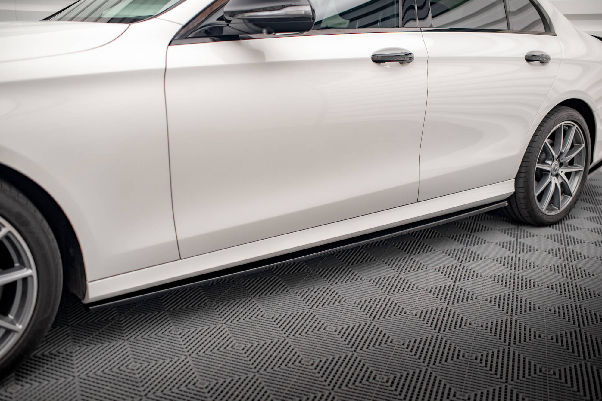 Bodykit passend voor Mercedes-Benz E AMG-Line Sedan W213 Facelift (2021–2023)