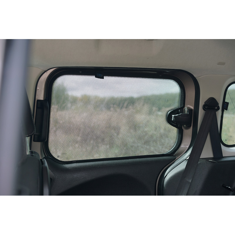 Set de Car Shades sur mesure pour Ford Tourneo Courier 2014-2023 (avec vitres entrebaillantes) (6-pièces)