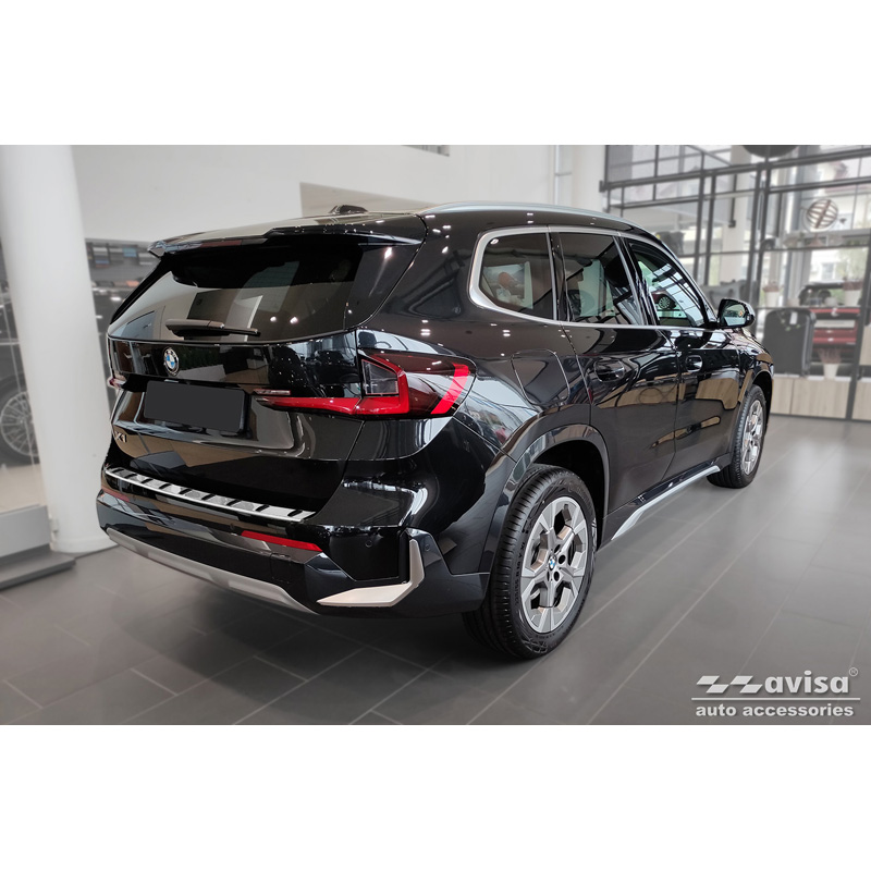 Protection de seuil arrière inox sur mesure pour BMW X1 U11 / X1 U11 xLine 2022- 'STRONG EDITION'