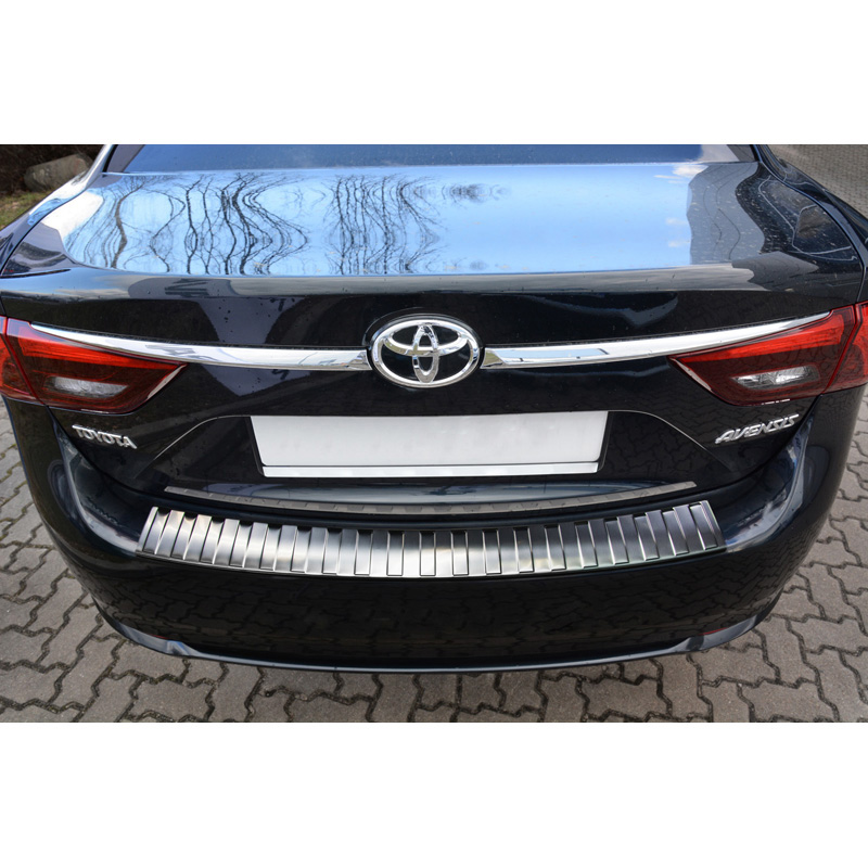 Protection de seuil arrière inox sur mesure pour Toyota Avensis III Sedan Facelift 2015- 'Ribs'