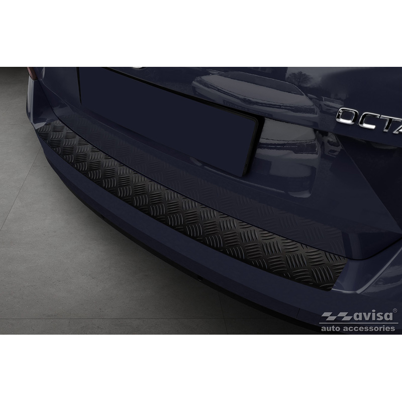 Protection de seuil arrière en aluminium noir mat sur mesure pour Skoda Octavia III Kombi Facelift 2017-2020 'Riffled Plate'