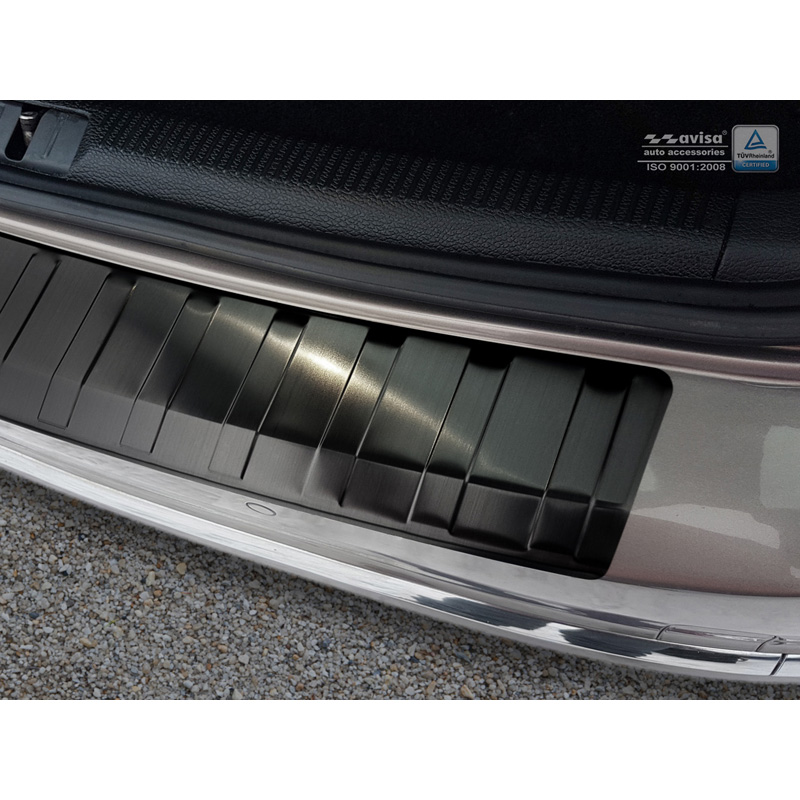 Protection de seuil arrière inox noir sur mesure pour Volkswagen Passat 3C Variant 2011-2014 'Ribs'