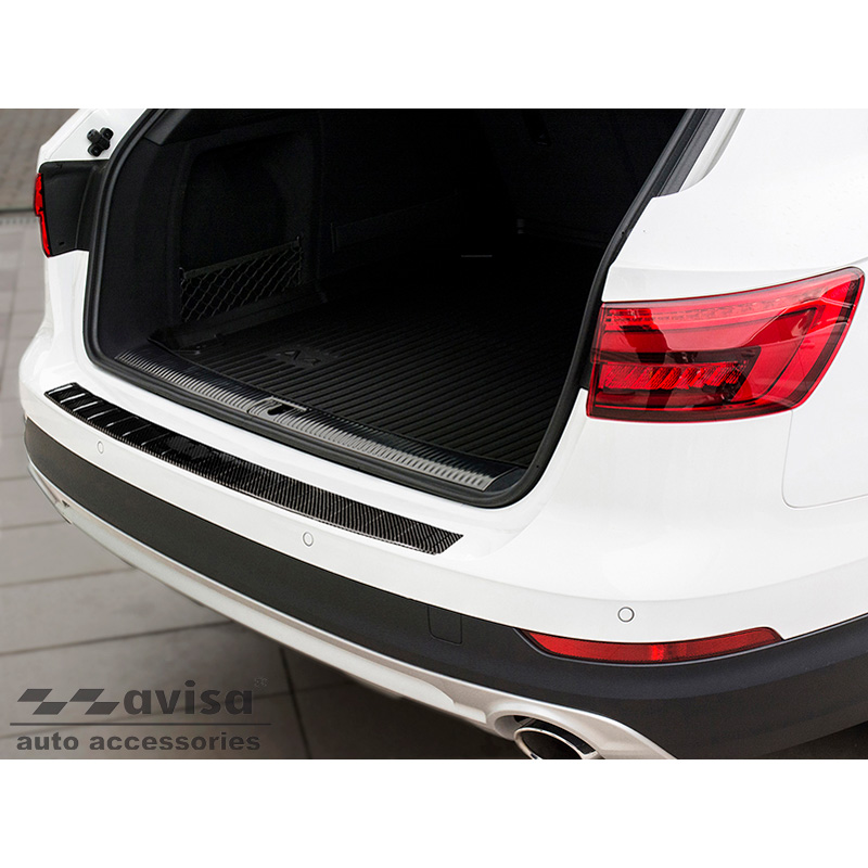 Protection de seuil arrière carboné 3D sur mesure pour Audi A4 Allroad (B9) 2016-2019 & FL 2019- 'Ribs'