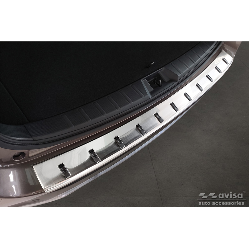 Protection de seuil arrière inox sur mesure pour Subaru Forester (SK) 2018-2024 'STRONG EDITION'