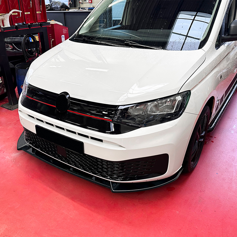 Spoiler avant sur mesure pour Volkswagen Caddy V 2020- (ABS Noir luisant)