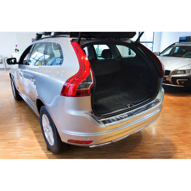 Protection de seuil arrière inox sur mesure pour Volvo XC60 2013-2016 'Ribs'