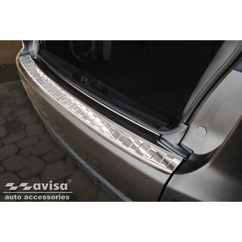 Protection de seuil arrière inox sur mesure pour Mitsubishi Outlander II 2006-2012 / Peugeot 4007 2007-2012 / Citroën C-Crosser 2007-2012 'Ribs'