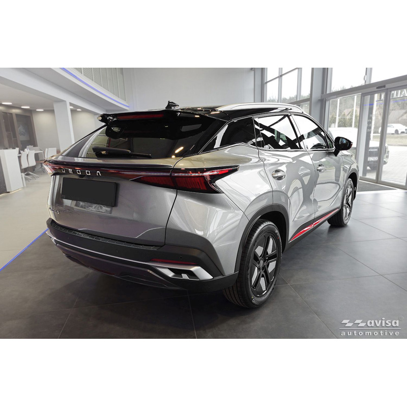Avisa Protection de seuil arrière inox noir sur mesure pour Omoda 5 2024- 'Ribs'
