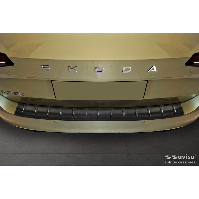 Protection de seuil arrière inox noir sur mesure pour Skoda Superb IV Combi 2023- 'Ribs'