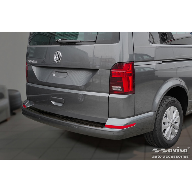 Protection de seuil arrière carboné 3D sur mesure pour Volkswagen Caravelle T6 2015-2019 & Caravelle T6.1 2019- (avec hayon arrière) 'Ribs'