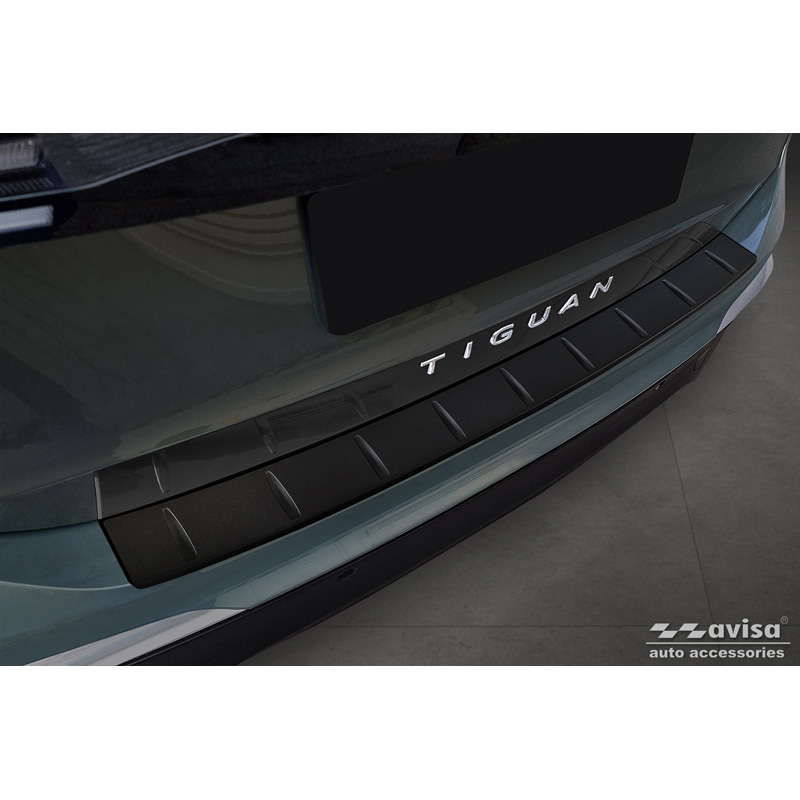 Protection de seuil arrière inox noir mat sur mesure pour Volkswagen Tiguan (CT1) 2024- 'Ribs'