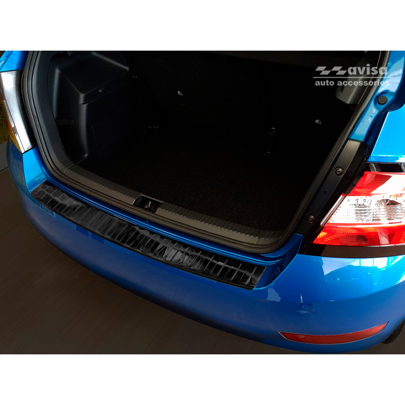 Protection de seuil arrière inox noir sur mesure pour Skoda Fabia III HB 5-portes Facelift 2018-2021 'Ribs'