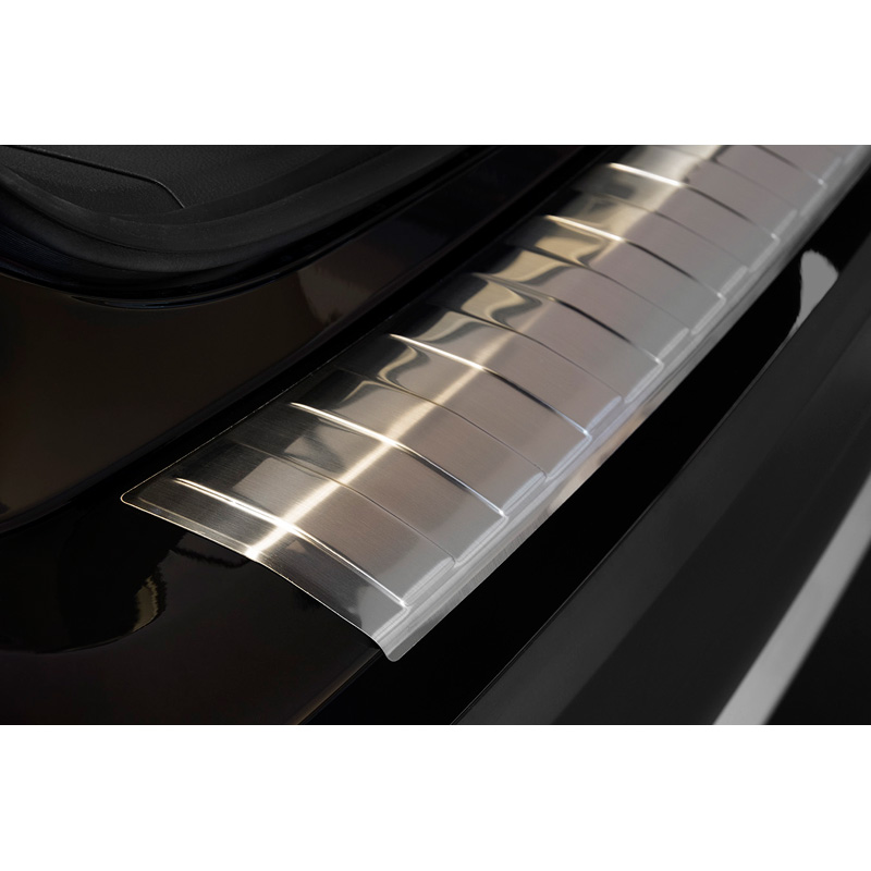 Protection de seuil arrière inox sur mesure pour Mitsubishi Outlander 2015- 'Ribs'