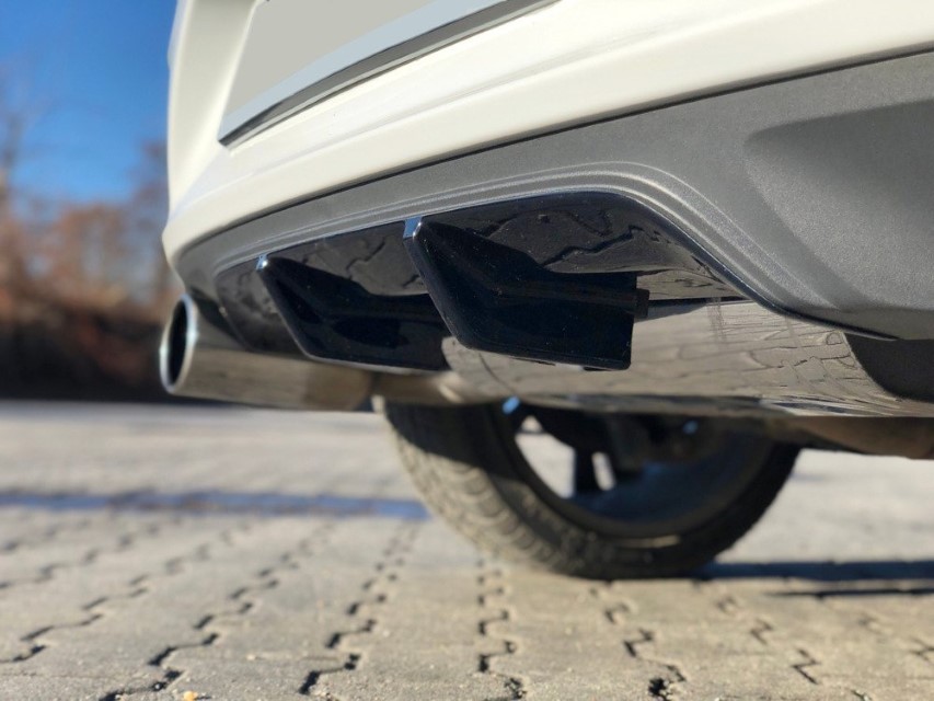 Diffuser Opel Astra K Maxton Design glans zwart