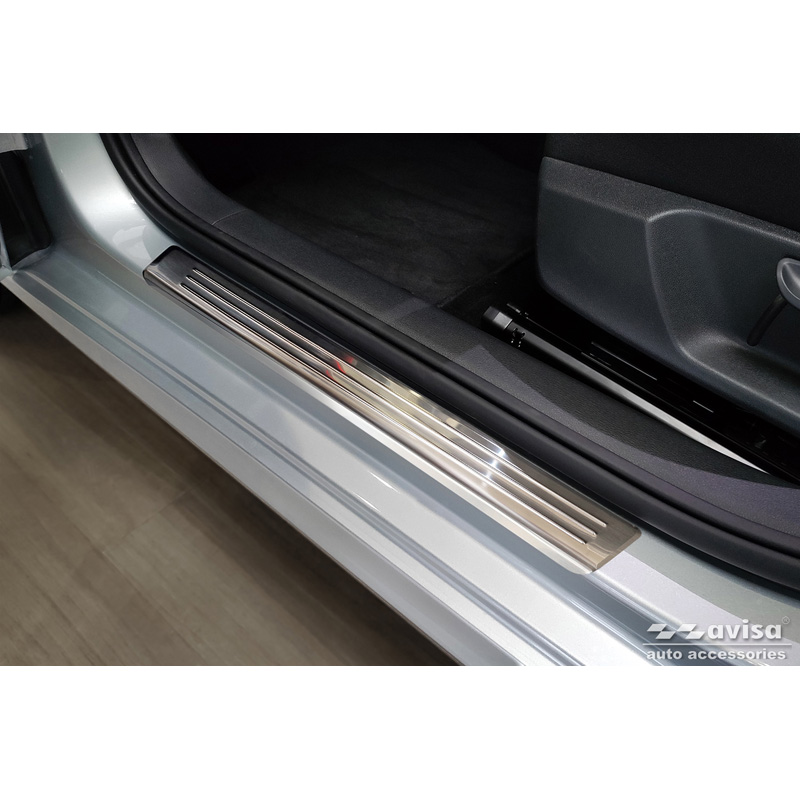 Seuils de portes inoxydable sur mesure pour Skoda Fabia IV Hatchback 2021- 'Lines' - 4-pièces