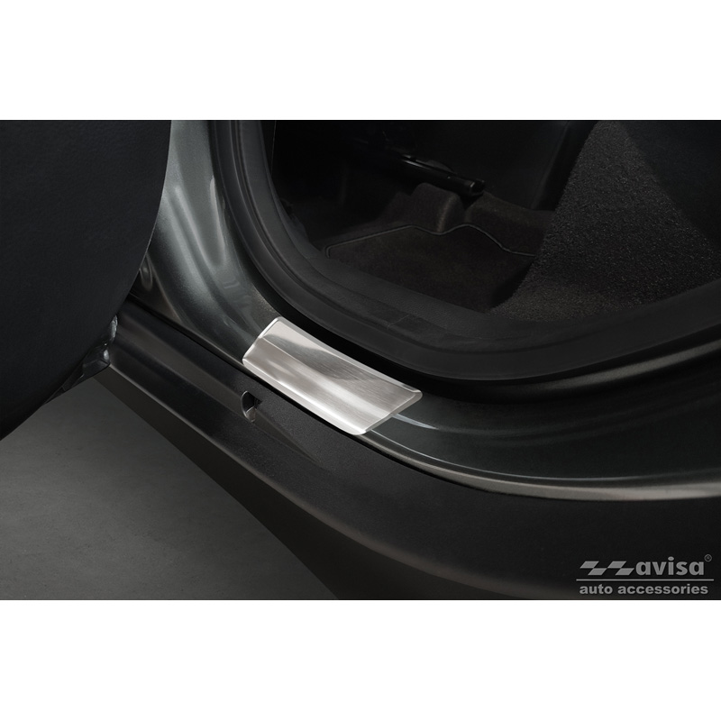 Seuils de portes inox sur mesure pour Toyota Aygo X 2022- 'Lines X' - 4-pièces