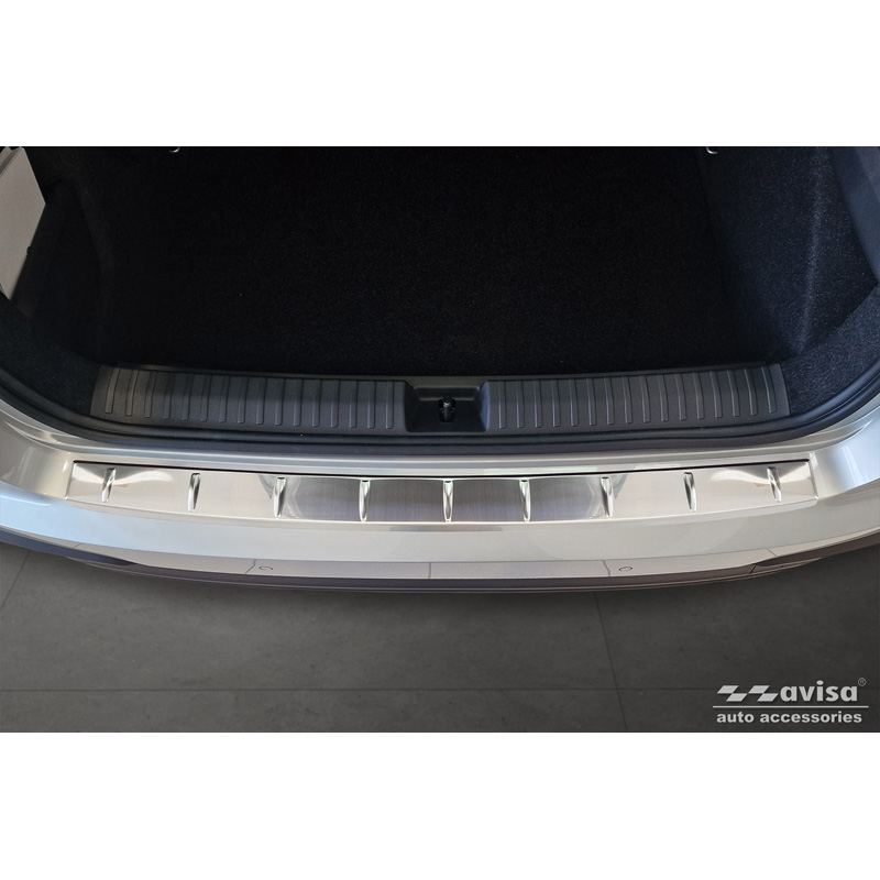 Protection de seuil arrière inox sur mesure pour Skoda Kamiq Facelift 2024- 'Ribs'