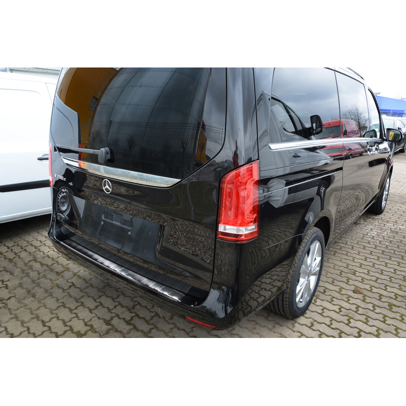 Protection de seuil arrière inox noir sur mesure pour Mercedes Vito / Classe-V 2014-2019 & Facelift 2019- 'Ribs'