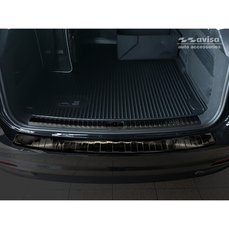 Protection de seuil arrière inox noir sur mesure pour Audi A6 (C8) Avant 2018-2023 & Facelift 2023- 'Ribs' incl. S-Line & Allroad