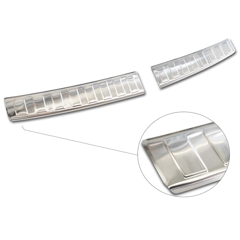 Protection de seuil arrière inox sur mesure pour Hyundai i20 III 5 portes 2020-2023 & FL 2023- 'Ribs' (2-pièces)