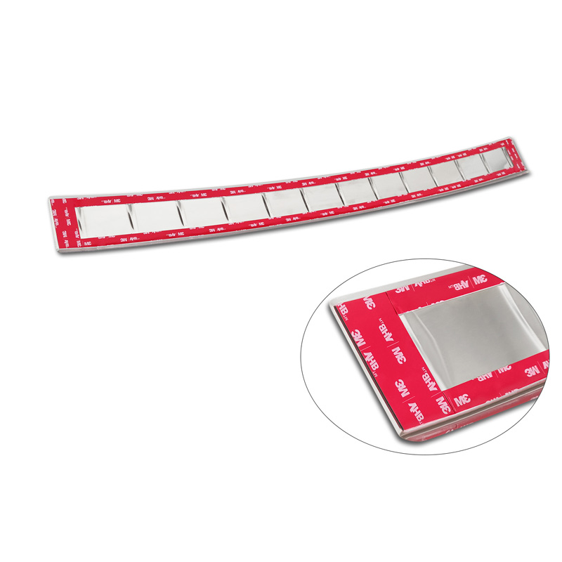 Protection de seuil arrière inox sur mesure pour Mercedes Classe-E W214 Sedan 2023- 'Ribs'