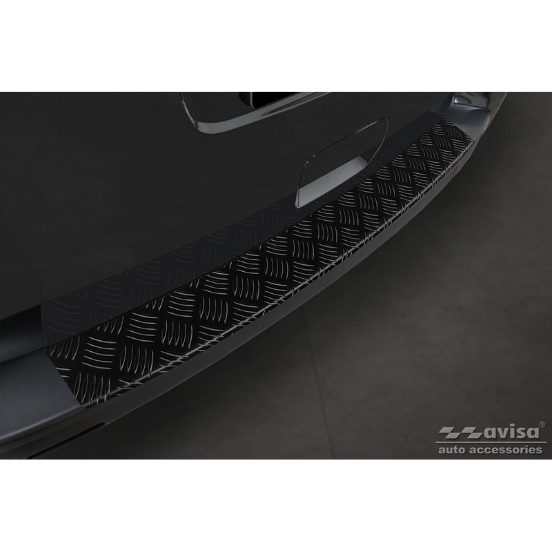 Protection de seuil arrière en aluminium noir mat sur mesure pour Citroën Space Tourer & Jumpy / Peugeot Traveller & Expert / Toyota Proace Verso 2016- / Opel Vivaro & Zafira Life 2019- (modèles avec dessus de pare-chocs non peint) 'Riffled Plate'
