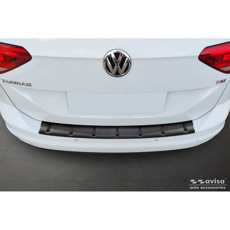 Avisa Protection de seuil arrière inox noir sur mesure pour Volkswagen Touran III 2015- incl. R-Line 'STRONG EDITION'