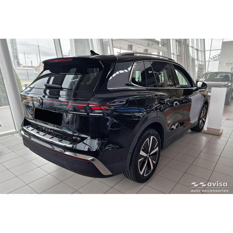 Protection de seuil arrière inox sur mesure pour Volkswagen Tiguan III (CT1) 2024- 'STRONG EDITION'