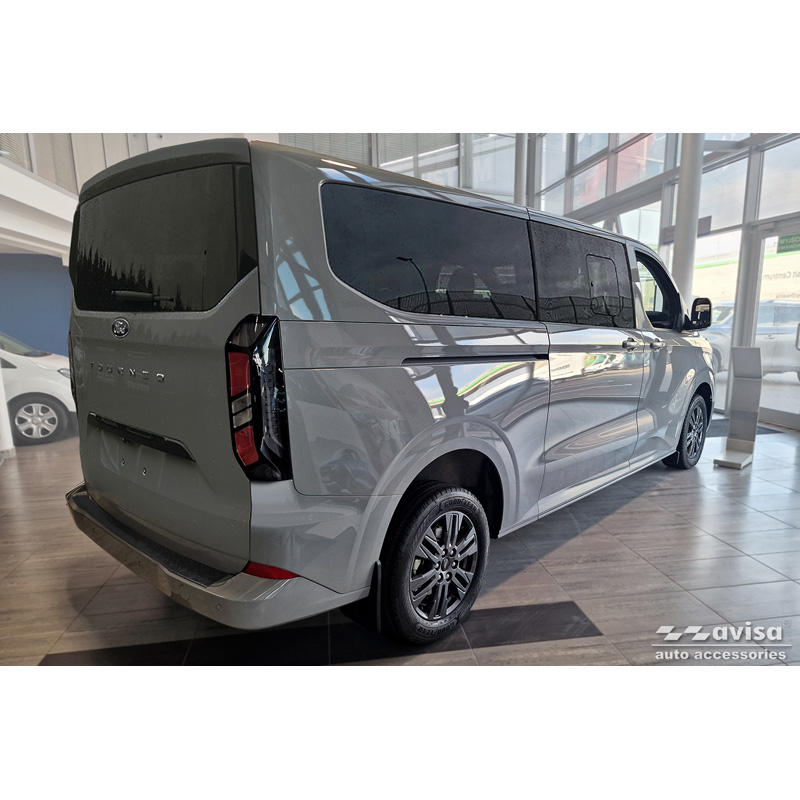 Protection de seuil arrière en aluminium noir mat sur mesure pour Ford Tourneo Custom II (V710) 2023- 'Riffled Plate'